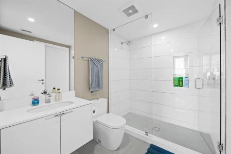 435 Bayshore Fort Lauderdale FL 33304