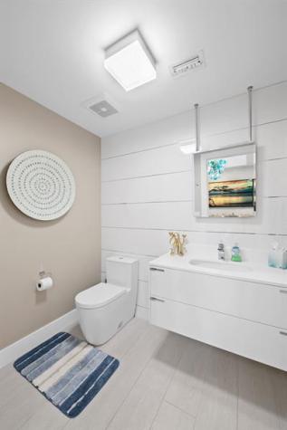 435 Bayshore Fort Lauderdale FL 33304