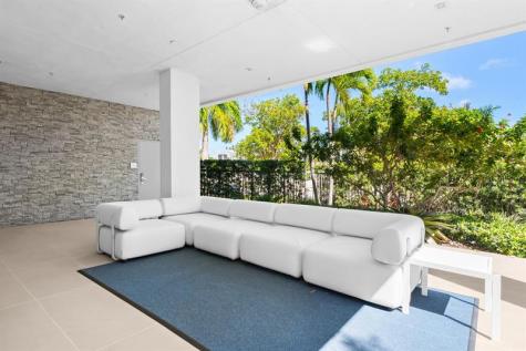 435 Bayshore Fort Lauderdale FL 33304