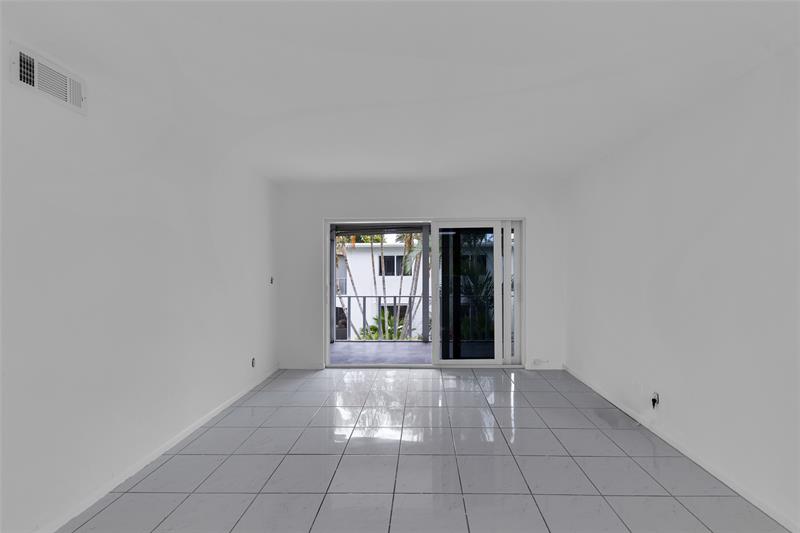 2151 NE 42nd Court Lighthouse Point FL 33064