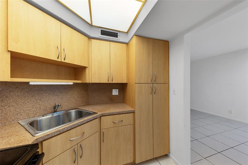 2151 NE 42nd Court Lighthouse Point FL 33064