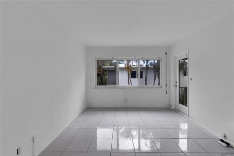 2151 NE 42nd Court Lighthouse Point FL 33064