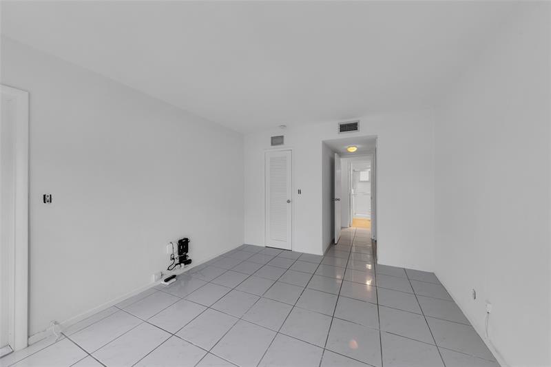 2151 NE 42nd Court Lighthouse Point FL 33064