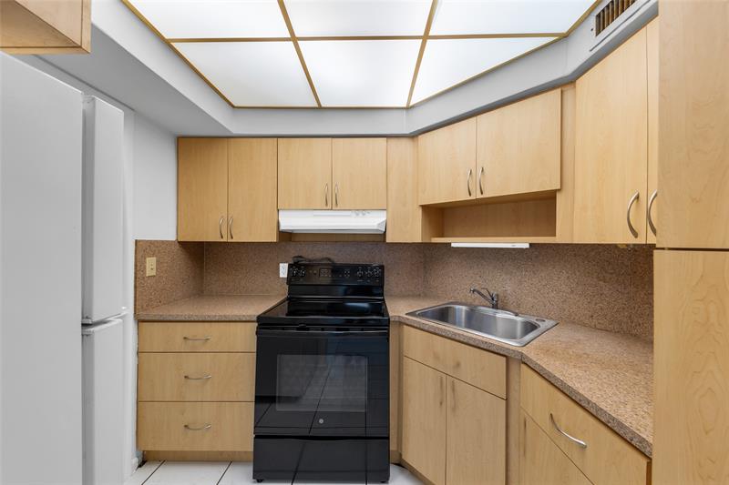 2151 NE 42nd Court Lighthouse Point FL 33064