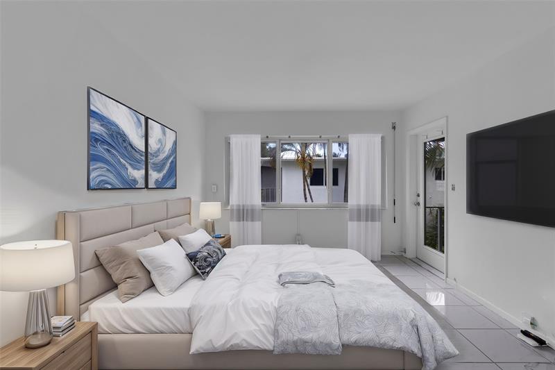 2151 NE 42nd Court Lighthouse Point FL 33064