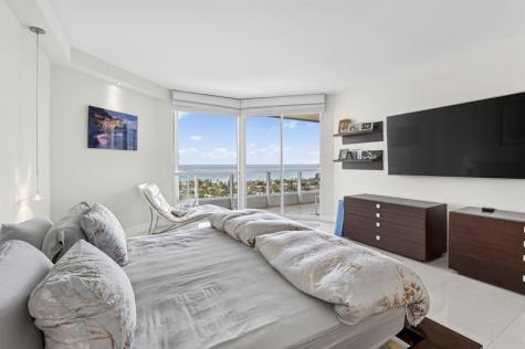 21150 Point Place Miami FL 33180