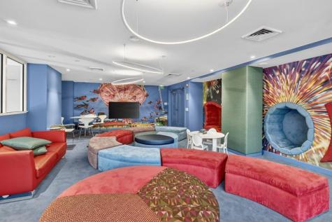 21150 Point Place Miami FL 33180