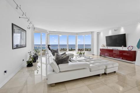 21150 Point Place Miami FL 33180