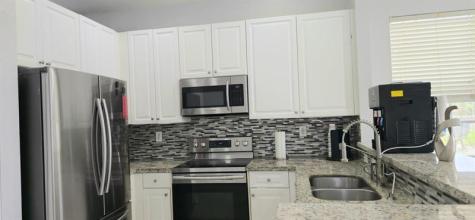 1723 NW 78th Way Pembroke Pines FL 33024
