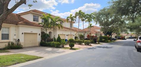 1723 NW 78th Way Pembroke Pines FL 33024