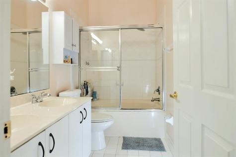 1723 NW 78th Way Pembroke Pines FL 33024