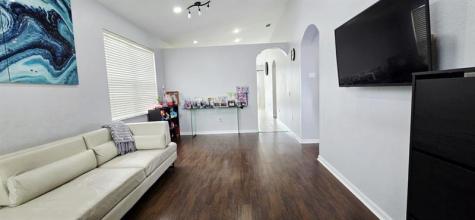 1723 NW 78th Way Pembroke Pines FL 33024