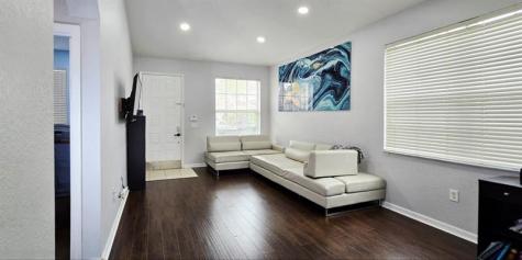 1723 NW 78th Way Pembroke Pines FL 33024