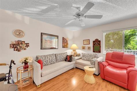 2541 N Nob Hill Road Sunrise FL 33322