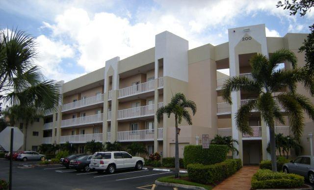 2541 N Nob Hill Road Sunrise FL 33322