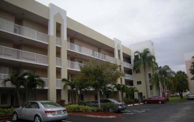 2541 N Nob Hill Road Sunrise FL 33322