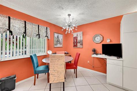 2541 N Nob Hill Road Sunrise FL 33322