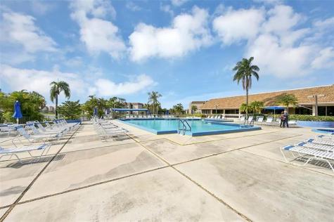 2541 N Nob Hill Road Sunrise FL 33322