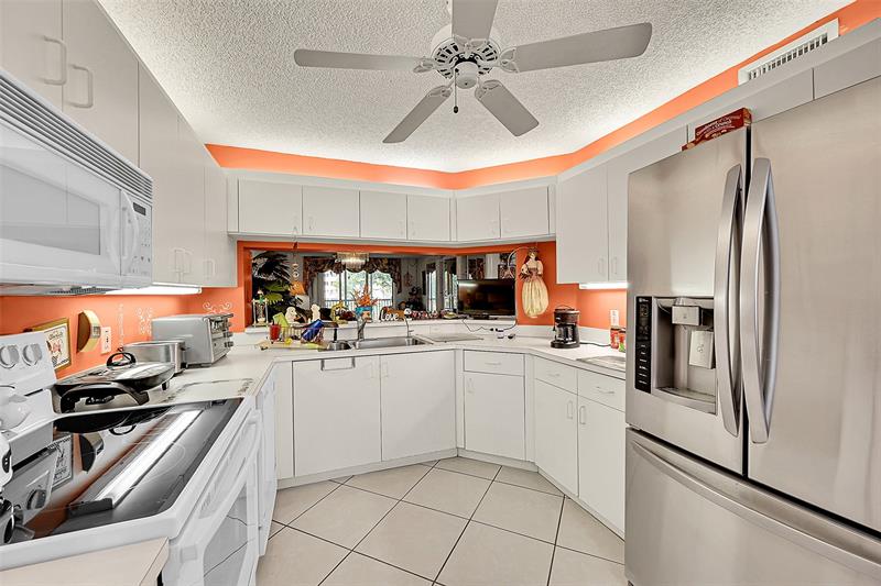 2541 N Nob Hill Road Sunrise FL 33322