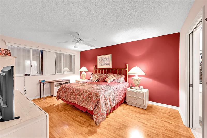 2541 N Nob Hill Road Sunrise FL 33322