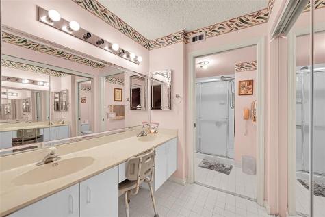 2541 N Nob Hill Road Sunrise FL 33322
