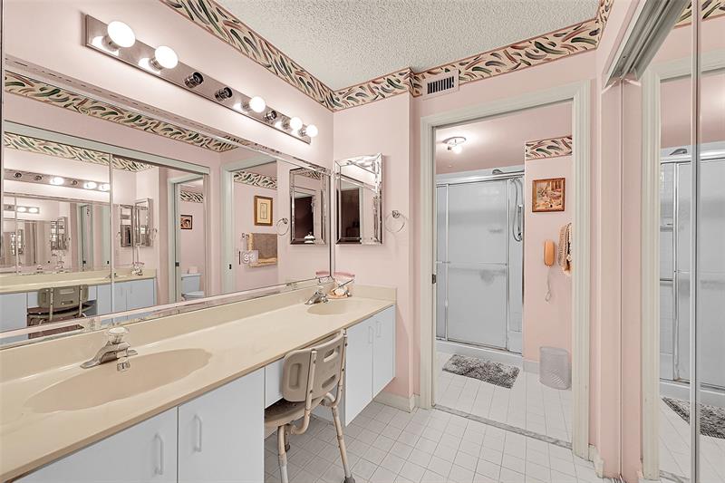 2541 N Nob Hill Road Sunrise FL 33322