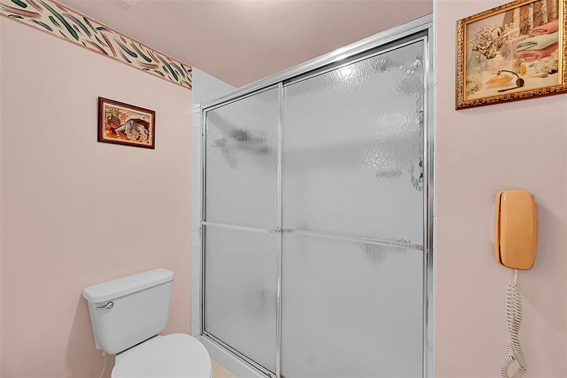 2541 N Nob Hill Road Sunrise FL 33322