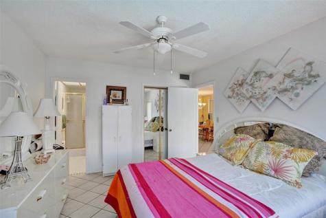 1461 S Ocean Boulevard Lauderdale By The Sea FL 33062