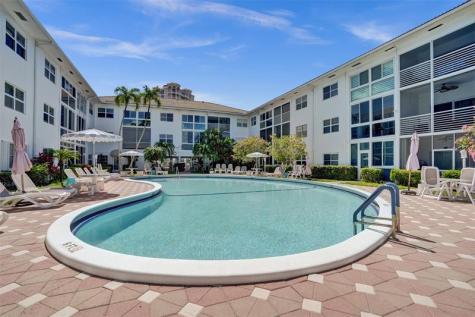 1461 S Ocean Boulevard Lauderdale By The Sea FL 33062