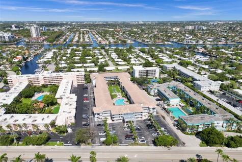 1461 S Ocean Boulevard Lauderdale By The Sea FL 33062