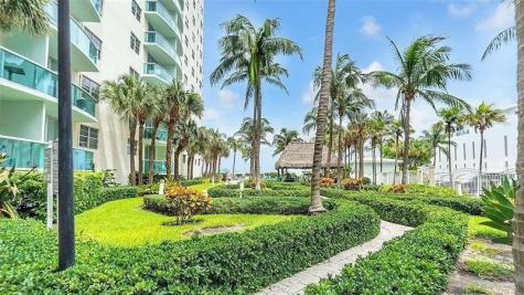 3901 S Ocean Drive Hollywood FL 33019