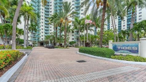 3901 S Ocean Drive Hollywood FL 33019