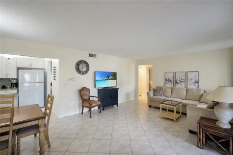 444 Pine Glen Lane Greenacres FL 33463