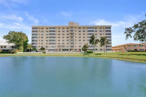 2500 NE 48th Lane Fort Lauderdale FL 33308