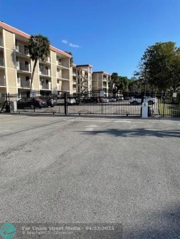 2649 NW 48th Terrace Lauderdale Lakes FL 33313
