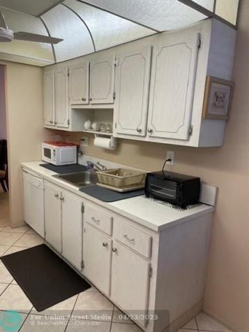 2649 NW 48th Terrace Lauderdale Lakes FL 33313
