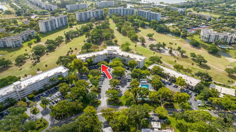 3800 Oaks Clubhouse Drive Pompano Beach FL 33069