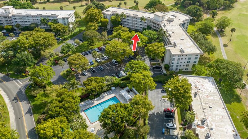 3800 Oaks Clubhouse Drive Pompano Beach FL 33069