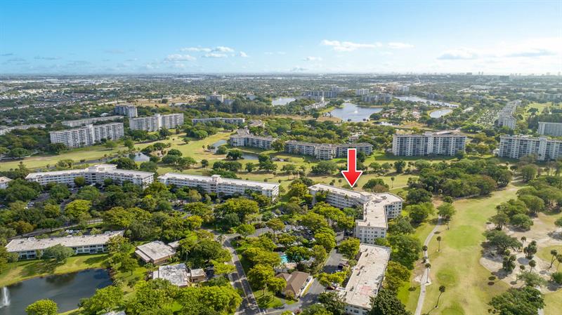 3800 Oaks Clubhouse Drive Pompano Beach FL 33069