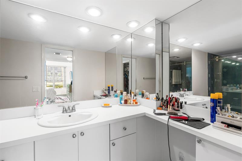 3800 Oaks Clubhouse Drive Pompano Beach FL 33069