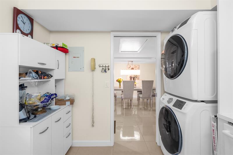 3800 Oaks Clubhouse Drive Pompano Beach FL 33069