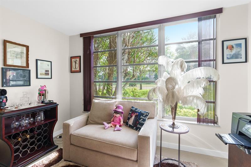 3800 Oaks Clubhouse Drive Pompano Beach FL 33069