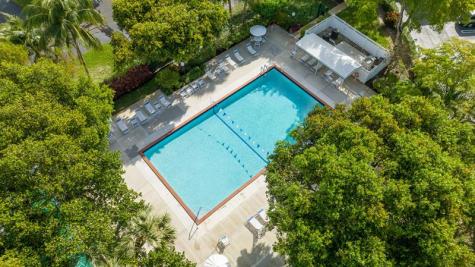 3800 Oaks Clubhouse Drive Pompano Beach FL 33069