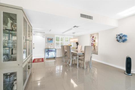 3800 Oaks Clubhouse Drive Pompano Beach FL 33069