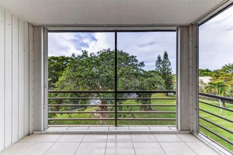 112 Royal Park Drive Oakland Park FL 33309