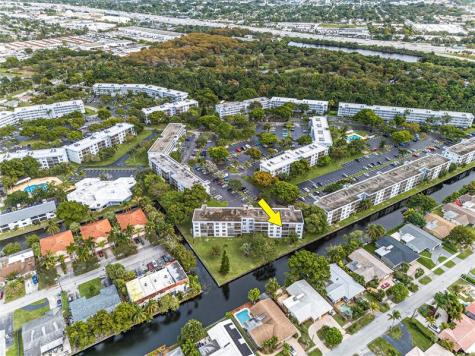 112 Royal Park Drive Oakland Park FL 33309