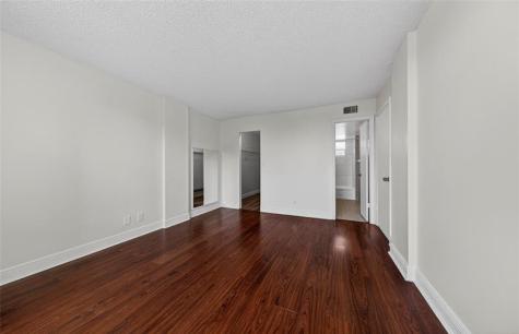 112 Royal Park Drive Oakland Park FL 33309