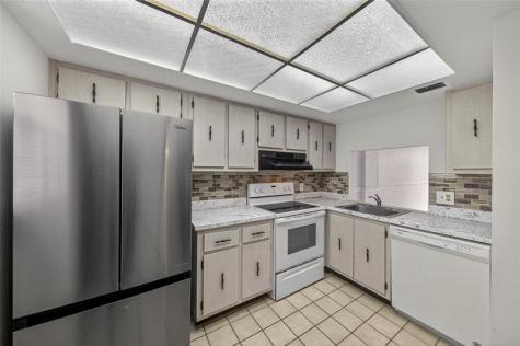 112 Royal Park Drive Oakland Park FL 33309