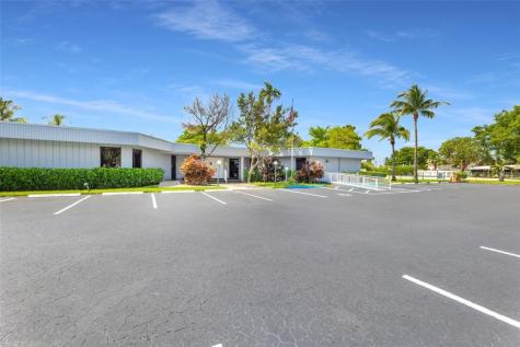 112 Royal Park Drive Oakland Park FL 33309