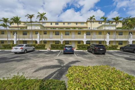 2660 NE 8th Avenue Wilton Manors FL 33334